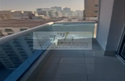 شقة - 2 غرف نوم - 3 حمامات للايجار في برج منازل 5 - شارع التعاون - التعاون - الشارقة