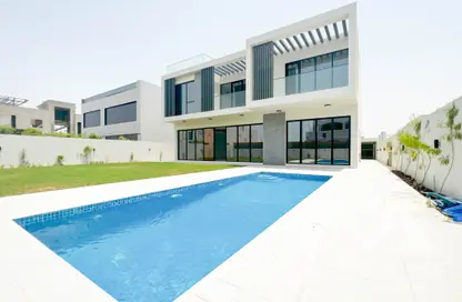 Pool image for: Villa - 5 Bedrooms - 5 Bathrooms for rent in Jumeirah Park Homes - Jumeirah Park - Dubai, Image 1