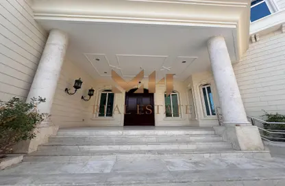 Villa for rent in Al Musalla Area - Al Karamah - Abu Dhabi