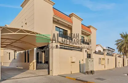 Villa - Studio - 6 Bathrooms for rent in Al Azra - Al Riqqa - Sharjah