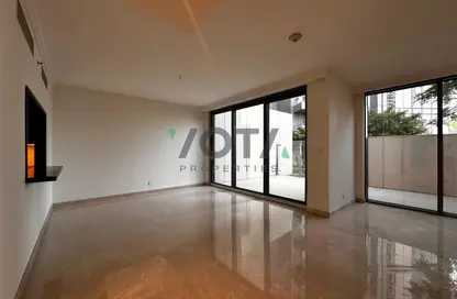 Villa - 3 Bedrooms - 6 Bathrooms for rent in Boulevard Point - Downtown Dubai - Dubai