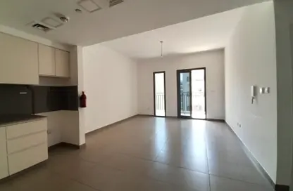 Apartment - 1 Bedroom - 1 Bathroom for rent in Hayat Boulevard-2B - Hayat Boulevard - Town Square - Dubai