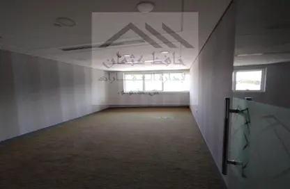 Show Room - Studio for rent in Cornich Al Khalidiya - Al Khalidiya - Abu Dhabi