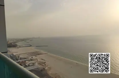 شقة - 2 غرف نوم - 2 حمامات للايجار في مساكن كورنيش عجمان - طريق كورنيش عجمان - عجمان
