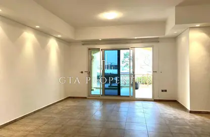 Townhouse - 2 Bedrooms - 3 Bathrooms for rent in Marina Residences 5 - Marina Residences - Palm Jumeirah - Dubai