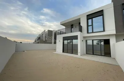 Villa - 4 Bedrooms - 5 Bathrooms for rent in Greenviews 2 - EMAAR South - Dubai South (Dubai World Central) - Dubai