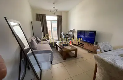 Apartment - 1 Bedroom - 1 Bathroom for sale in Mazaya 21 - Queue Point - Dubai Land - Dubai