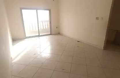 شقة - 2 غرف نوم - 2 حمامات للايجار في الراشدية 1 - الراشدية - عجمان