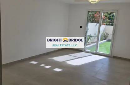 Villa - 2 Bedrooms - 3 Bathrooms for rent in Springs 2 - The Springs - Dubai