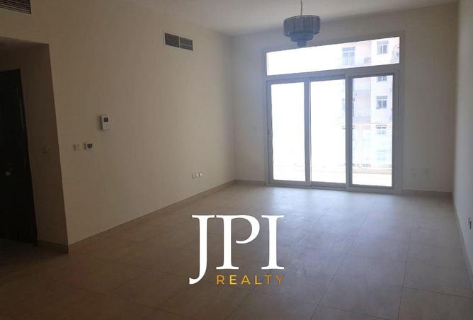 16033300 - Property Image 3