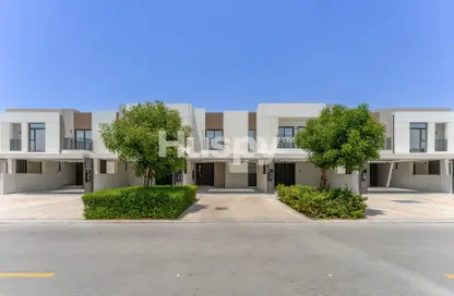 Villa - 3 Bedrooms - 4 Bathrooms for rent in Greenviews 2 - EMAAR South - Dubai South (Dubai World Central) - Dubai