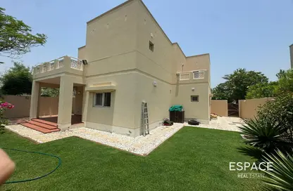 Villa - 3 Bedrooms - 2 Bathrooms for rent in Meadows 6 - Meadows - Dubai