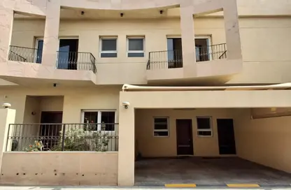 Villa - 5 Bedrooms - 5 Bathrooms for rent in Jumeirah 1 Villas - Jumeirah 1 - Jumeirah - Dubai