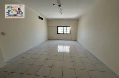 شقة - 3 غرف نوم - 3 حمامات للايجار في برج ساركوا - المجاز 2 - المجاز - الشارقة
