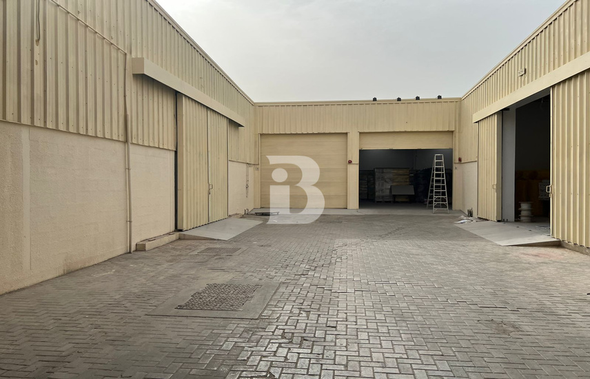 Warehouse for Rent in Al Quoz Industrial Area 1 Excellent Location