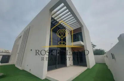 Villa - 5 Bedrooms - 6 Bathrooms for sale in West Yas - Yas Island - Abu Dhabi