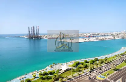 Apartment - 3 Bedrooms - 5 Bathrooms for rent in Corniche Road - Abu Dhabi