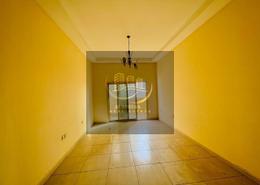 صورةغرفة فارغة لـ: شقة - 2 غرف نوم - 3 حمامات للكراء في برج الليلي - مدينة الإمارات - عجمان, صورة 1