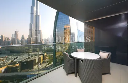 شقة - 2 غرف نوم - 4 حمامات للايجار في جادة كمبينسكي - دبي وسط المدينة - دبي