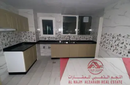 Apartment - 2 Bedrooms - 3 Bathrooms for rent in Cornish Tower - Al Rumaila - Ajman