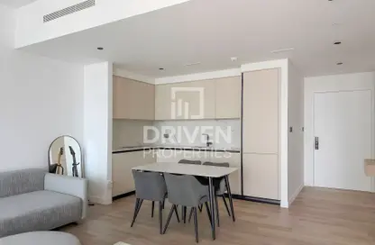 Apartment - 1 Bedroom - 1 Bathroom for sale in 17 Icon Bay - Dubai Creek Harbour (The Lagoons) - Dubai