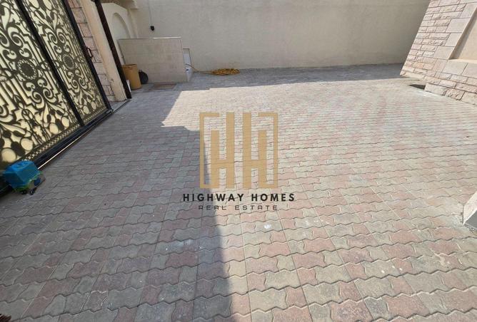 15953212 - صورة العقار 2