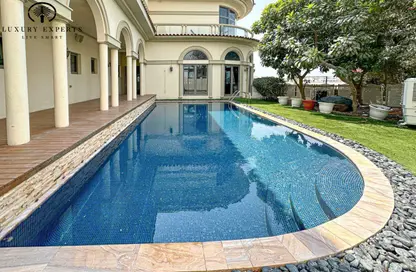 Villa - 5 Bedrooms - 5 Bathrooms for rent in Signature Villas Frond B - Signature Villas - Palm Jumeirah - Dubai