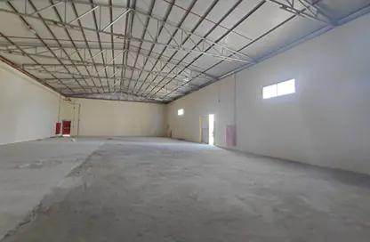 Warehouse - Studio for rent in Umm Al Thuoob - Umm Al Quwain