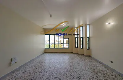 Apartment - 3 Bedrooms - 3 Bathrooms for rent in Central District - Al Ain