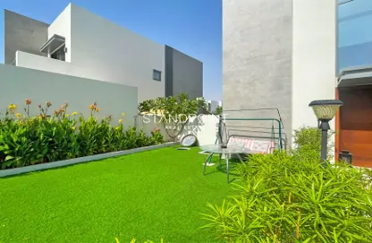 Landscaped Garden | Huge Plot | Modern Villa