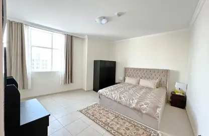 Apartment - 2 Bedrooms - 3 Bathrooms for sale in Burj Al Nujoom - Downtown Dubai - Dubai