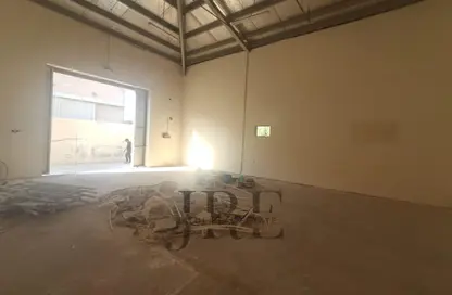 Warehouse - Studio - 1 Bathroom for rent in Al Sajaa Industrial - Al Sajaa - Sharjah