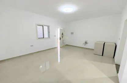 Apartment - Studio - 1 Bathroom for rent in Al Ameriya - Al Jimi - Al Ain