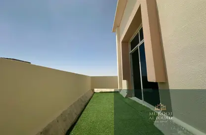 شقة - غرفة نوم - 2 حمامات للايجار في مدينة الرياض - أبوظبي
