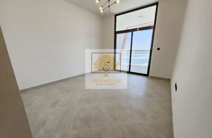 Apartment - 3 Bedrooms - 3 Bathrooms for rent in Binghatti Avenue - Al Jaddaf - Dubai