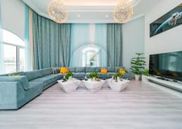 Villa - 4 bedrooms for rent in Garden Homes Frond D - Garden Homes - Palm Jumeirah - Dubai