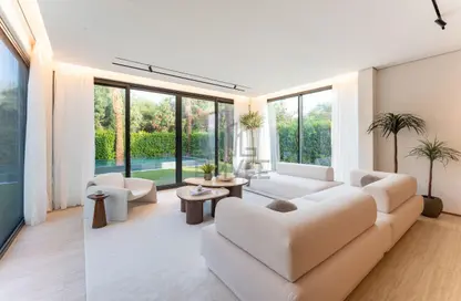 Villa - 5 Bedrooms - 6 Bathrooms for sale in Meadows 9 - Meadows - Dubai