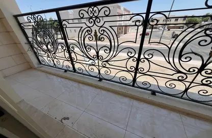شقة - 2 غرف نوم - 3 حمامات للايجار في شريط الجيمي - الجيمي - العين