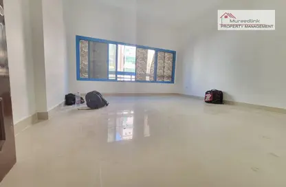 صورة لـ غرفة فارغة شقة - 2 غرف نوم - 2 حمامات للايجار في مدينة زايد - أبوظبي ، صورة رقم 1