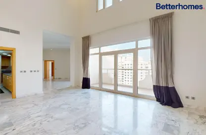 Empty Room image for: Penthouse - 4 Bedrooms - 6 Bathrooms for sale in Al Shahla - Shoreline Apartments - Palm Jumeirah - Dubai, Image 1