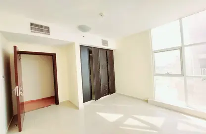 Empty Room image for: Apartment - 2 Bedrooms - 2 Bathrooms for rent in Hai Al Salama - Central District - Al Ain, Image 1