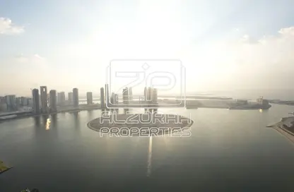 شقة - 3 غرف نوم - 4 حمامات للبيع في برج مرسى العرب - الخان - الشارقة