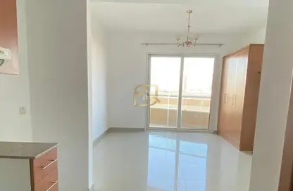 شقة - 1 حمام للايجار في C برج - لاجو فيستا - مدينة دبي للإنتاج (اي ام بي زد) - دبي