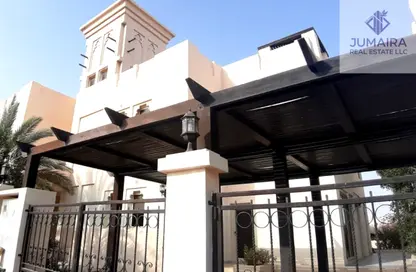 فيلا - 4 غرف نوم - 5 حمامات للايجار في فلل قرية الحمرا - قرية الحمرا - رأس الخيمة