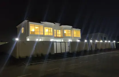 Villa - 6 Bedrooms - 7+ Bathrooms for rent in Al Barsha South 1 - Al Barsha South - Al Barsha - Dubai