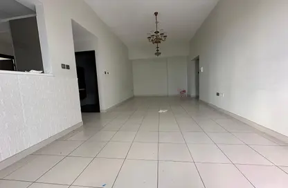 Apartment - 2 Bedrooms - 2 Bathrooms for rent in Glitz 2 - Glitz - Dubai Studio City - Dubai