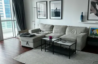 Apartment - 1 Bedroom - 2 Bathrooms for sale in Marina Pinnacle - Dubai Marina - Dubai