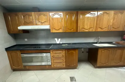 Apartment - 1 Bedroom - 2 Bathrooms for rent in Blue Tower - Sheikh Zayed Road - Dubai