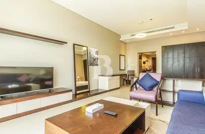 Living Room image for: Apartment - 1 Bathroom for rent in Al Jowhara Tower - Corniche Road - Abu Dhabi, Image 1