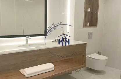 صورة لـ حمام شقة - غرفة نوم - 2 حمامات للبيع في إكويتي أركيد - الفرجان - دبي ، صورة رقم 1